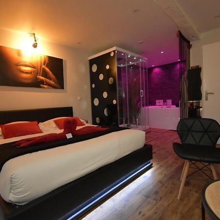Spa Privatif Love Room, Le Hammam Et Bulles, Chez Nuits Chartraines Chartres Exterior foto