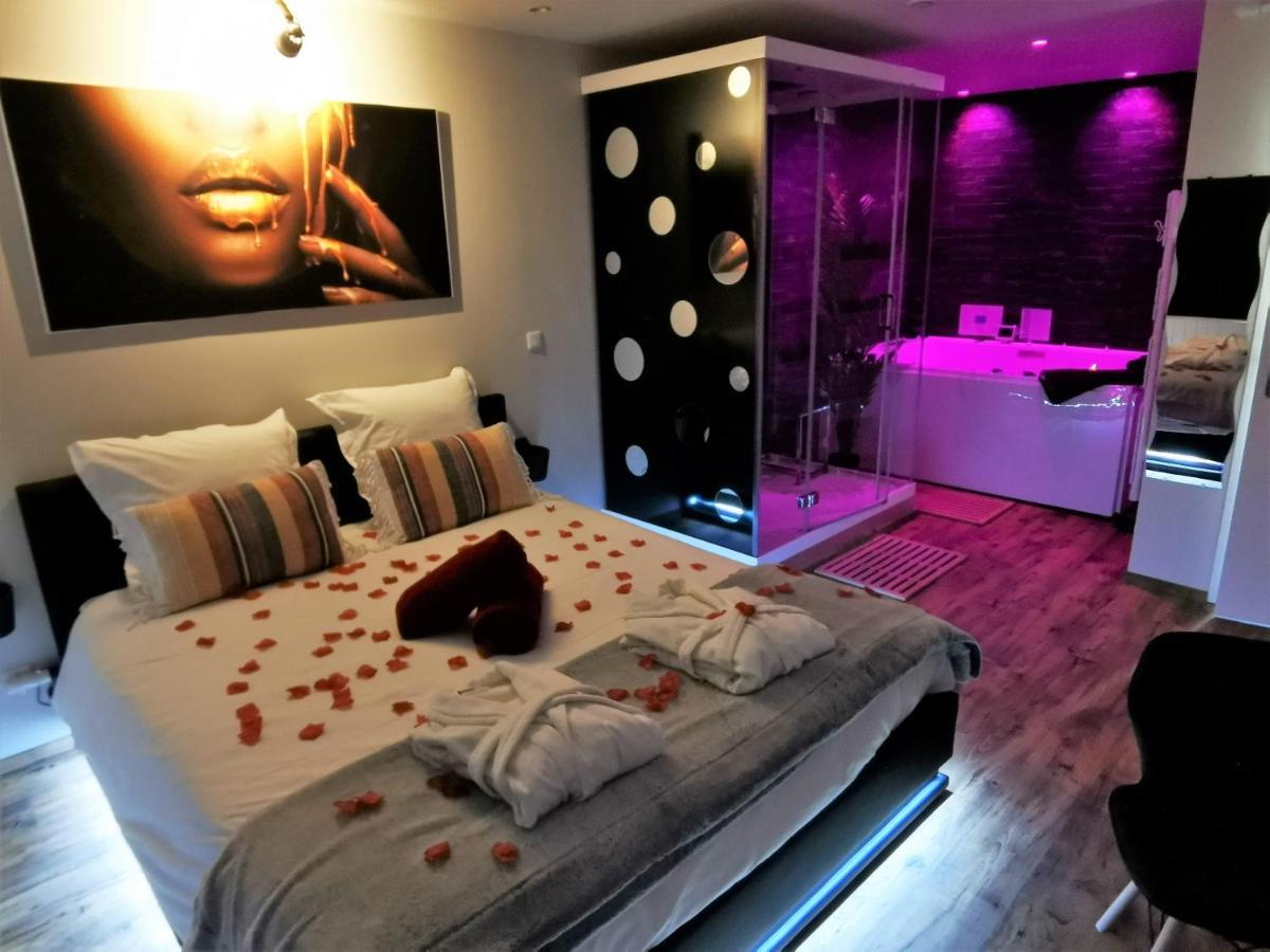 Spa Privatif Love Room, Le Hammam Et Bulles, Chez Nuits Chartraines Chartres Exterior foto